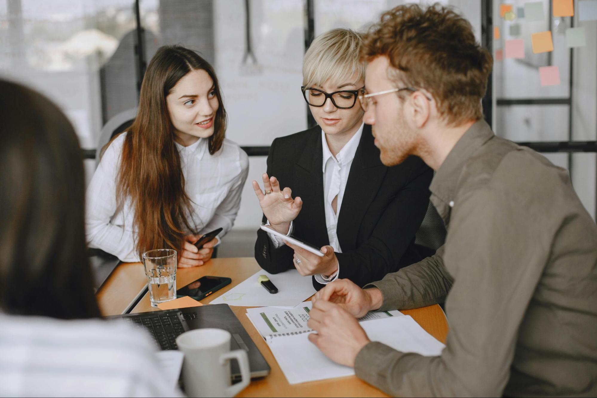 Маркетинговые коммуникации и их роль в телефонии изображение 1