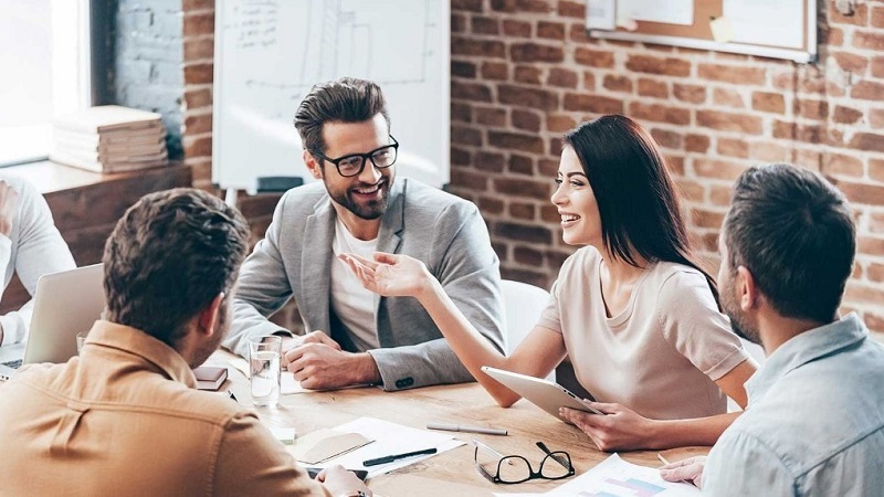 Деловые коммуникации: как превратить каждый контакт в инструмент роста изображение 1